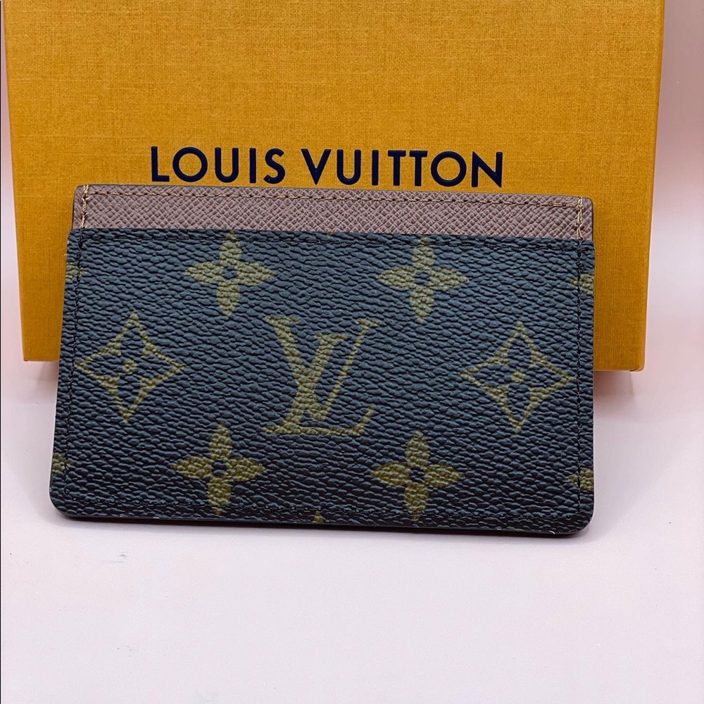 Louis Vuitton Monogram card case